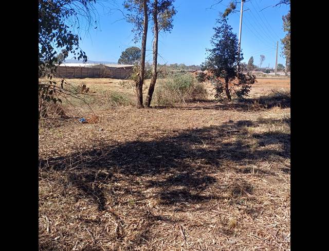 4,047M² VACANT LAND FOR SALE IN HIGHBURY